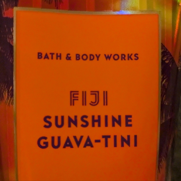 Bath & Busy Works Fiji Sunshine Guava-Tini Body Cream - Picture 2 of 3